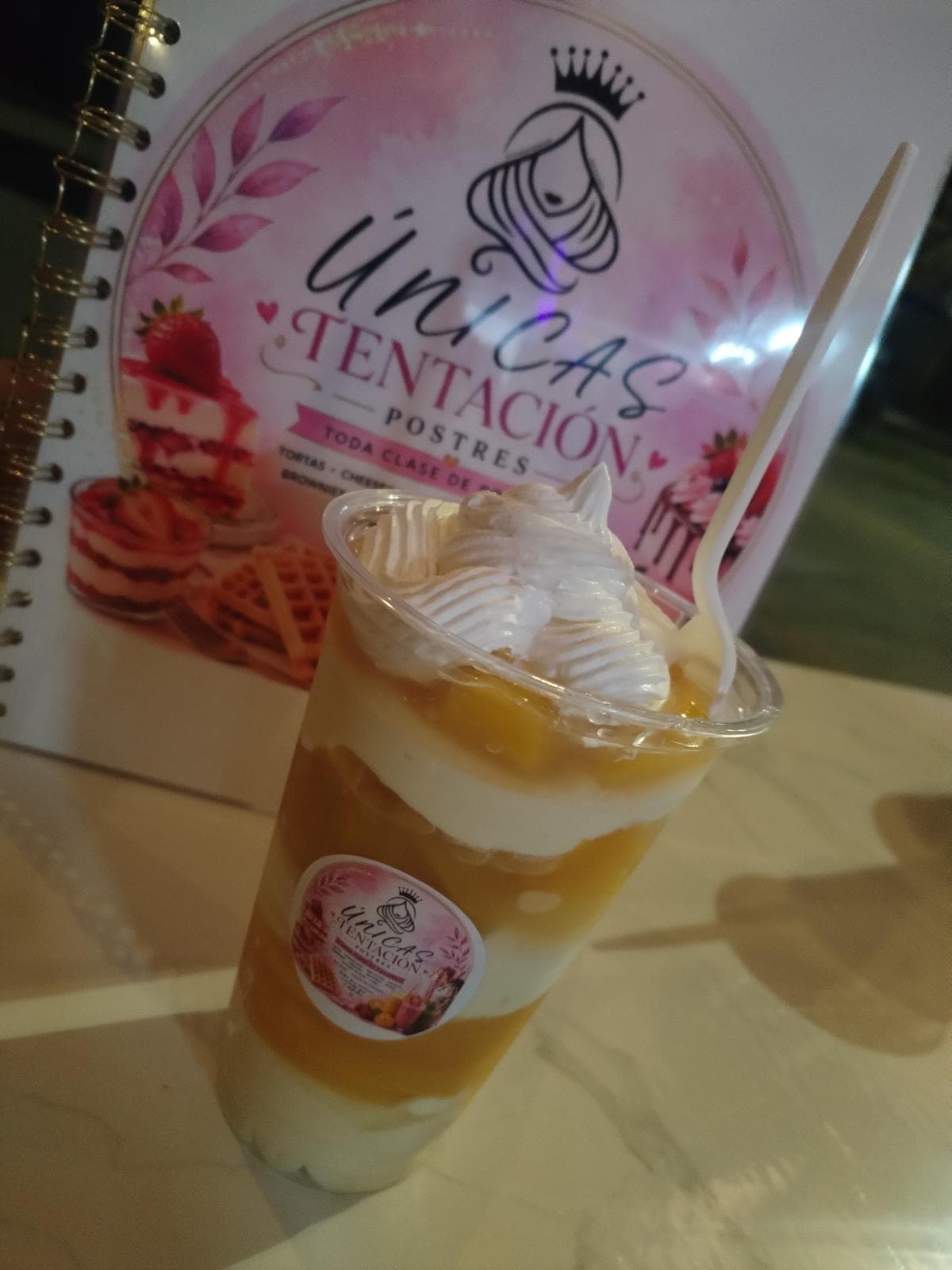 MANGO CREMA