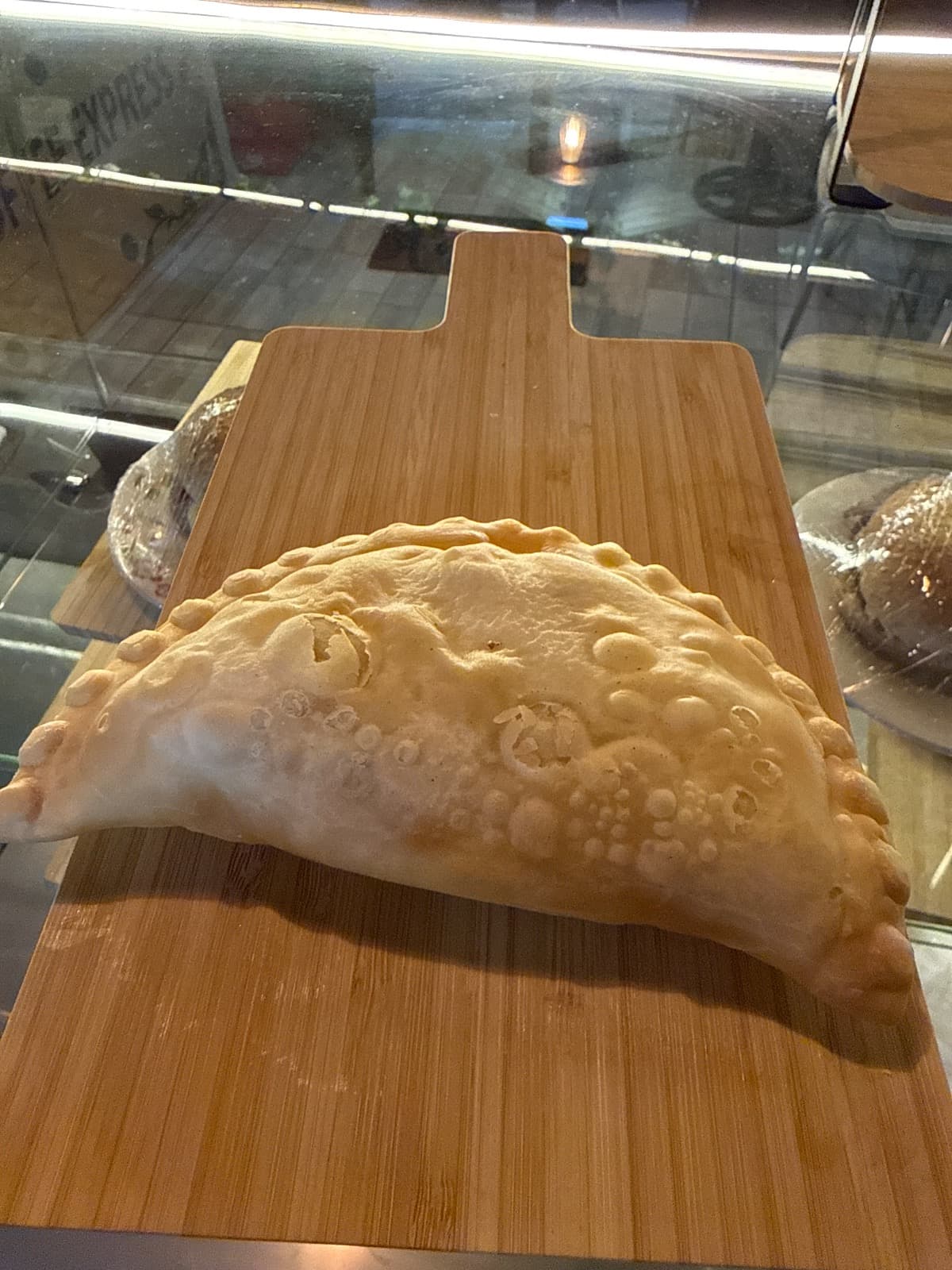 Empanada Carne Queso